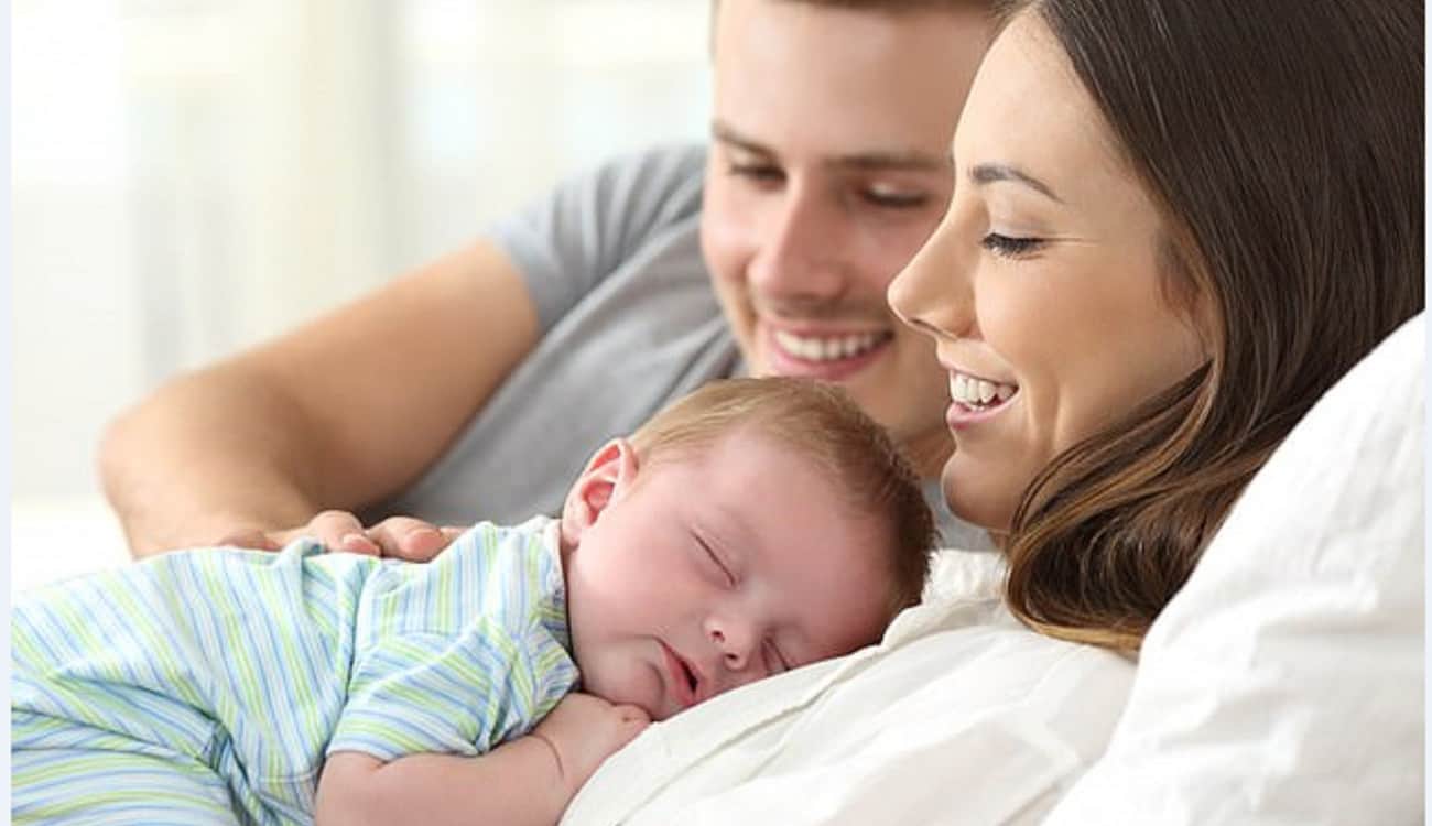 دراسة: شم رائحة زوجتك بعد الولادة يحولك إلى أب جيد