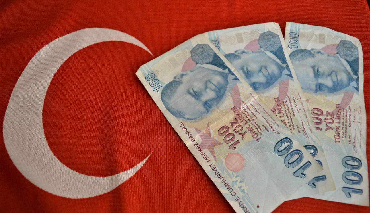 عجز الميزانية يتفاقم.. الاقتصاد التركي يوشك على الانهيار بسبب سياسات أردوغان