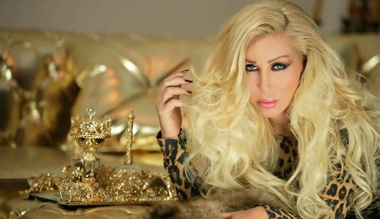 فيديو صادم.. فنانة لبنانية تتنمر على سيدة: "أنا كتير بكره البشعين"!