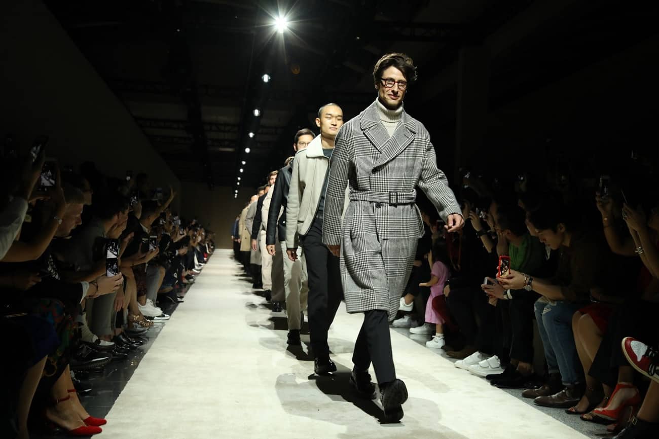 "كات ووك": أحدث أزياء الرجال من ميلانو