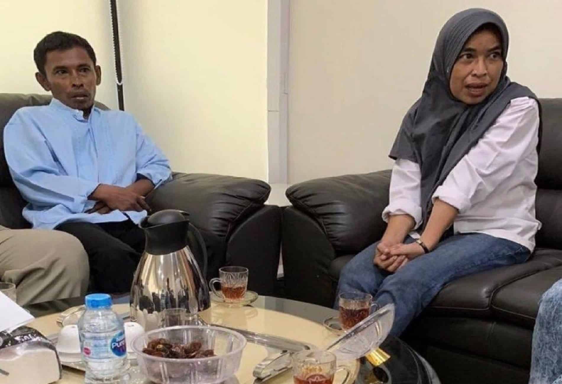 السفارة السعودية في إندونيسيا تجمع فتاة بوالدتها بعد فراق 20 عاماً