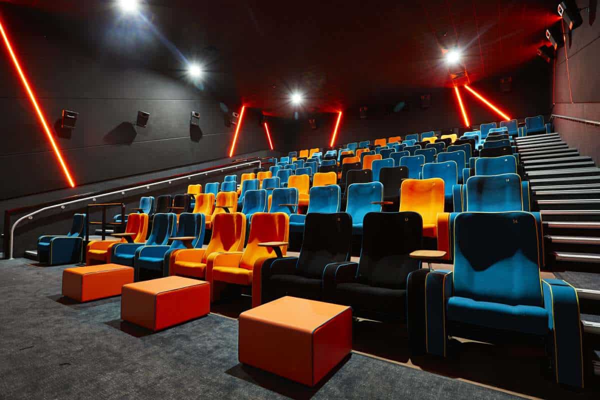 كل ما تريدون معرفته عن أول دار سينما في السعودية