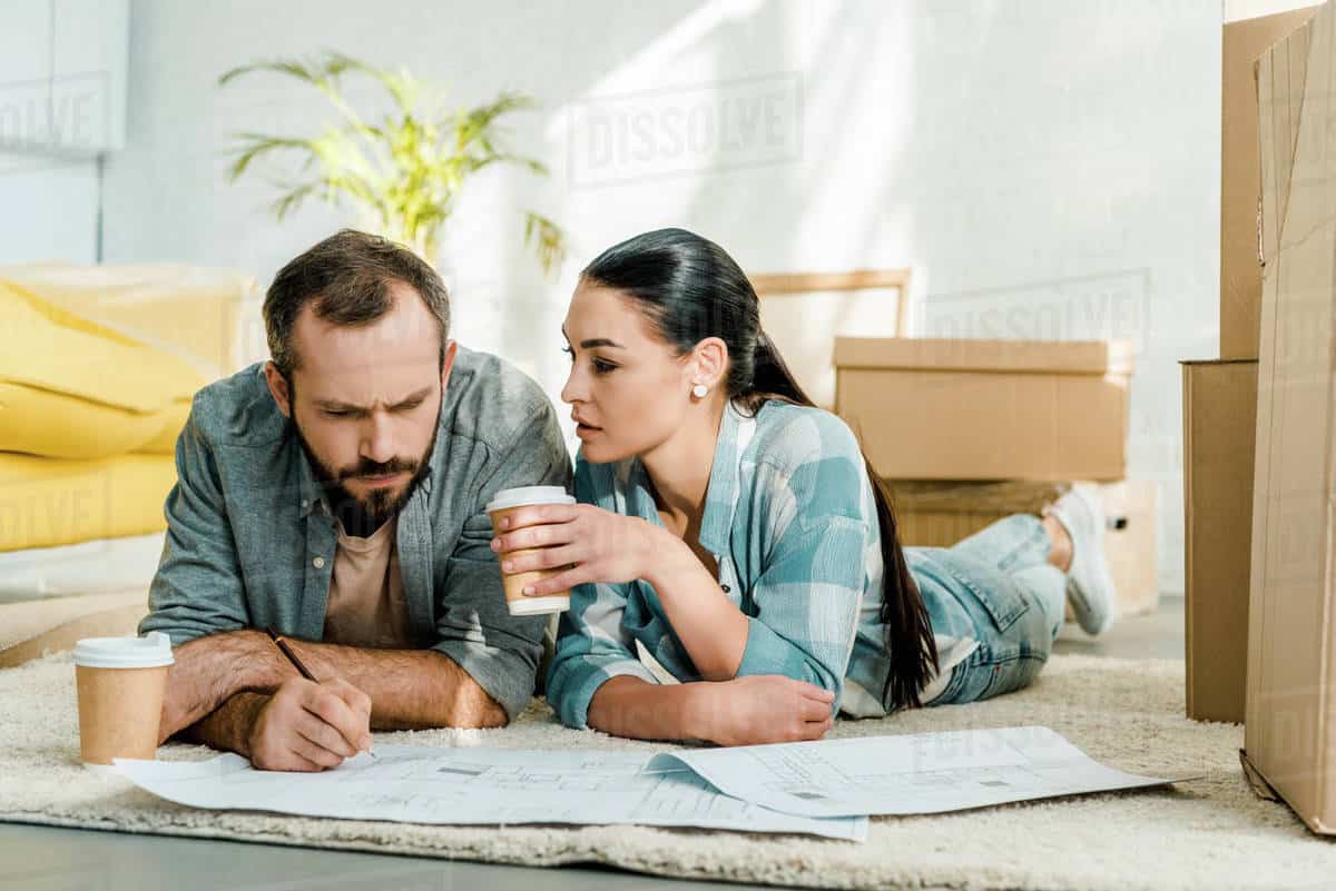 كيف تدار مصاريف البيت بين الزوجين؟