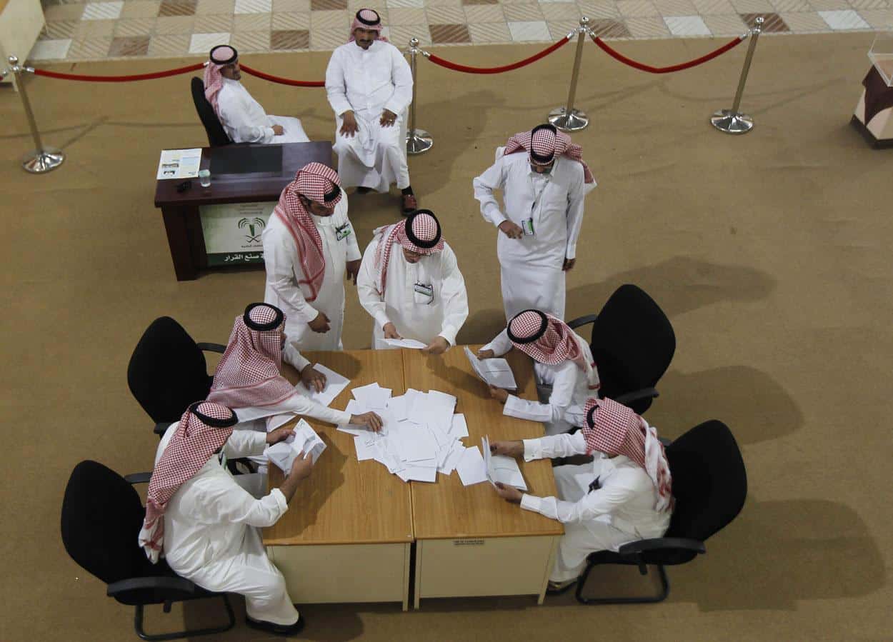 "هدف" يدعم توظيف السعوديين بنسبة 50% للأجر الشهري