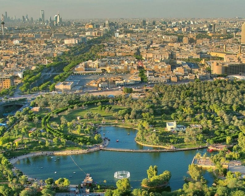انطلاق أول مشروعات "الرياض الخضراء" بـ31 ألف شجرة
