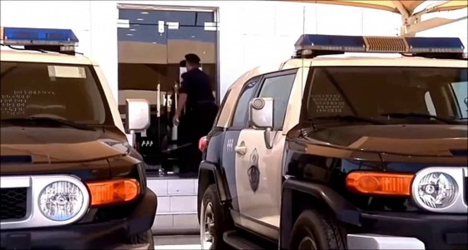 شرطة الرياض: القبض على أربعة أشخاص روجوا لبيع تصاريح تنقل خلال فترة منع التجول