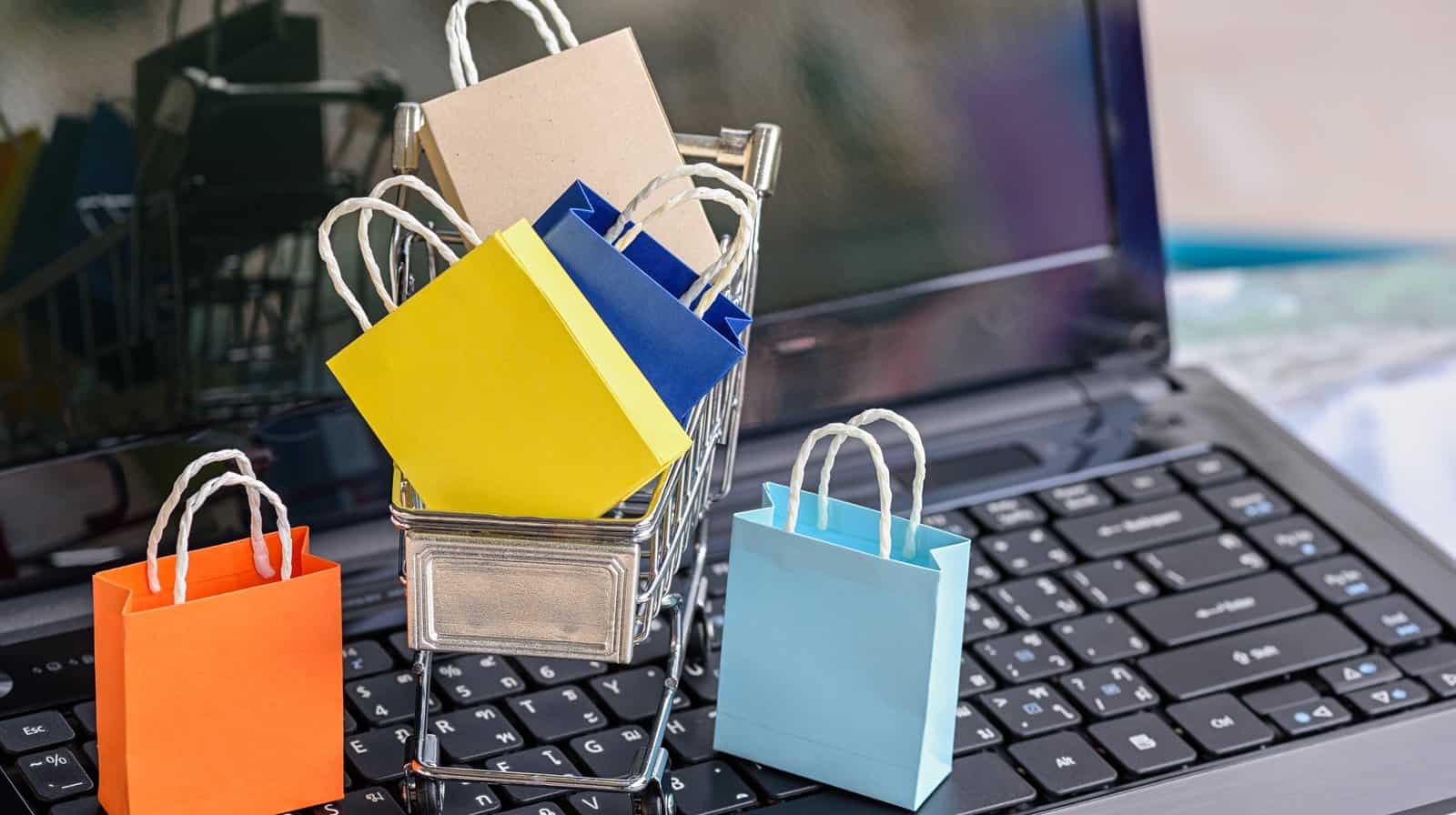 وزارة التجارة: 4 حقوق للمتسوق إلكترونياً