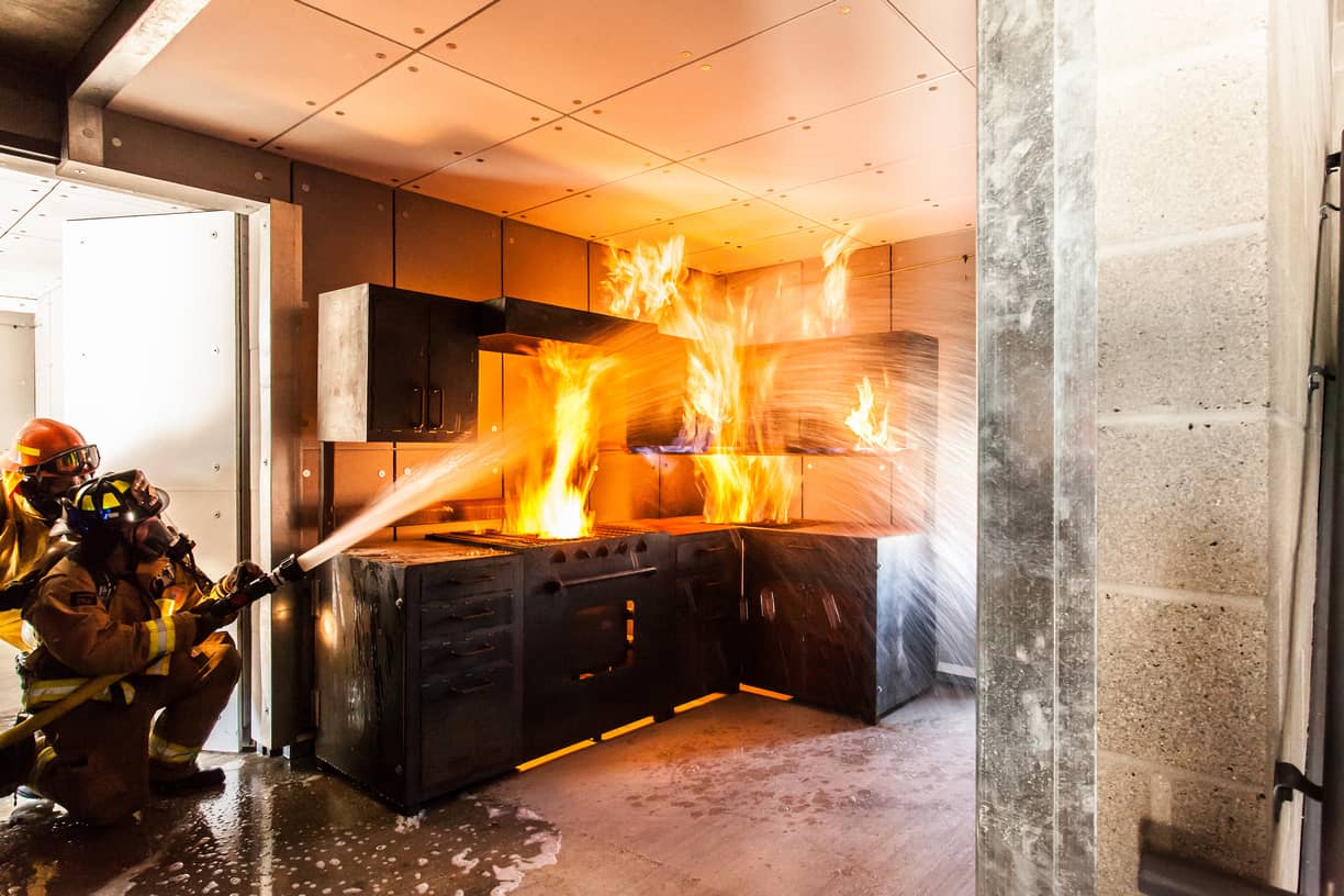 أشهر 5 أسباب لحرائق المطابخ