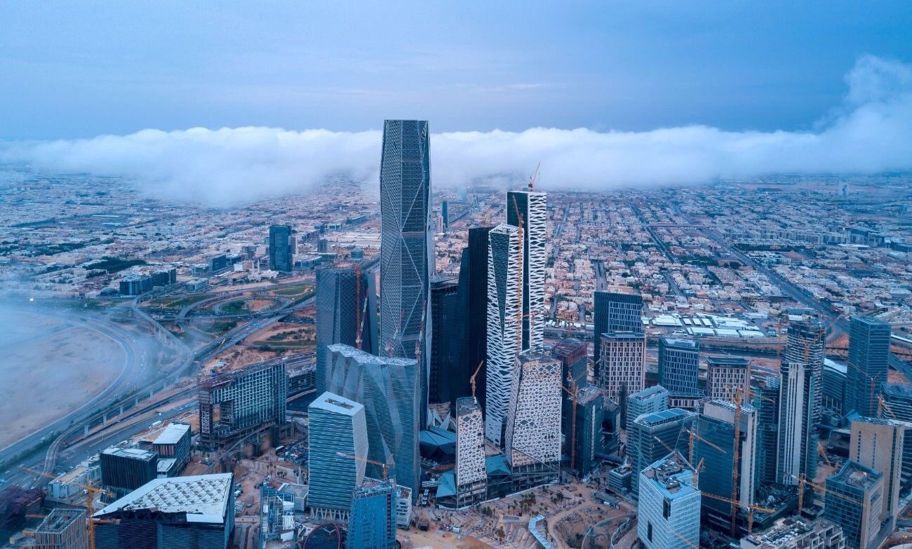 استجابة لمكانة الرياض كأكبر اقتصاديات مدن المنطقة.. 44 شركة عالمية تختار الرياض مقراً إقليمياً لها